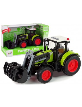 Traktor z napędem...